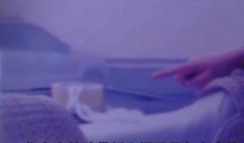 男女上床的视频,一场激情四溢的视觉盛宴